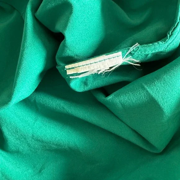 Athleta Green Sleeveless Button Down Collar Shirt Tank Top Blouse XL Extra Large - Picture 10 of 11